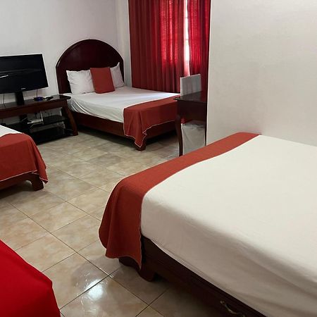 Hotel Nuevo Amanecer El Catey المظهر الخارجي الصورة